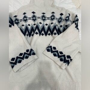 OVERSIZED THRIFTED SWEATER